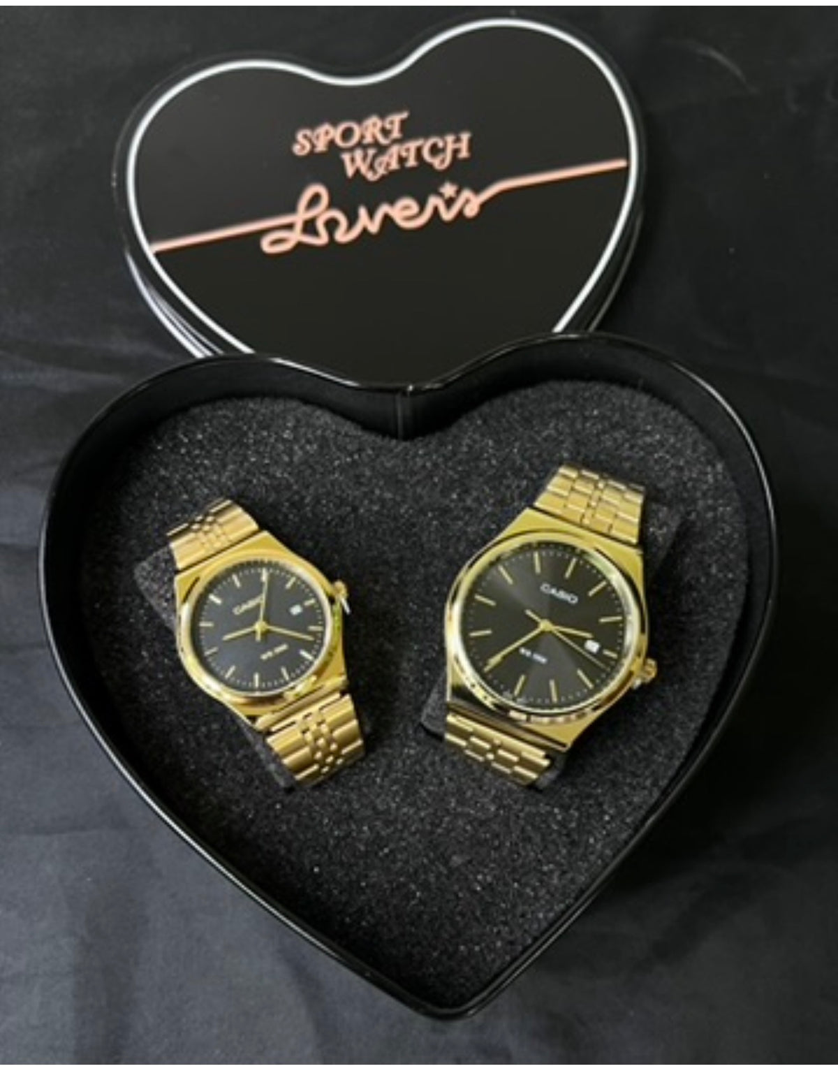 Pareja Casio + caja de corazón gratis