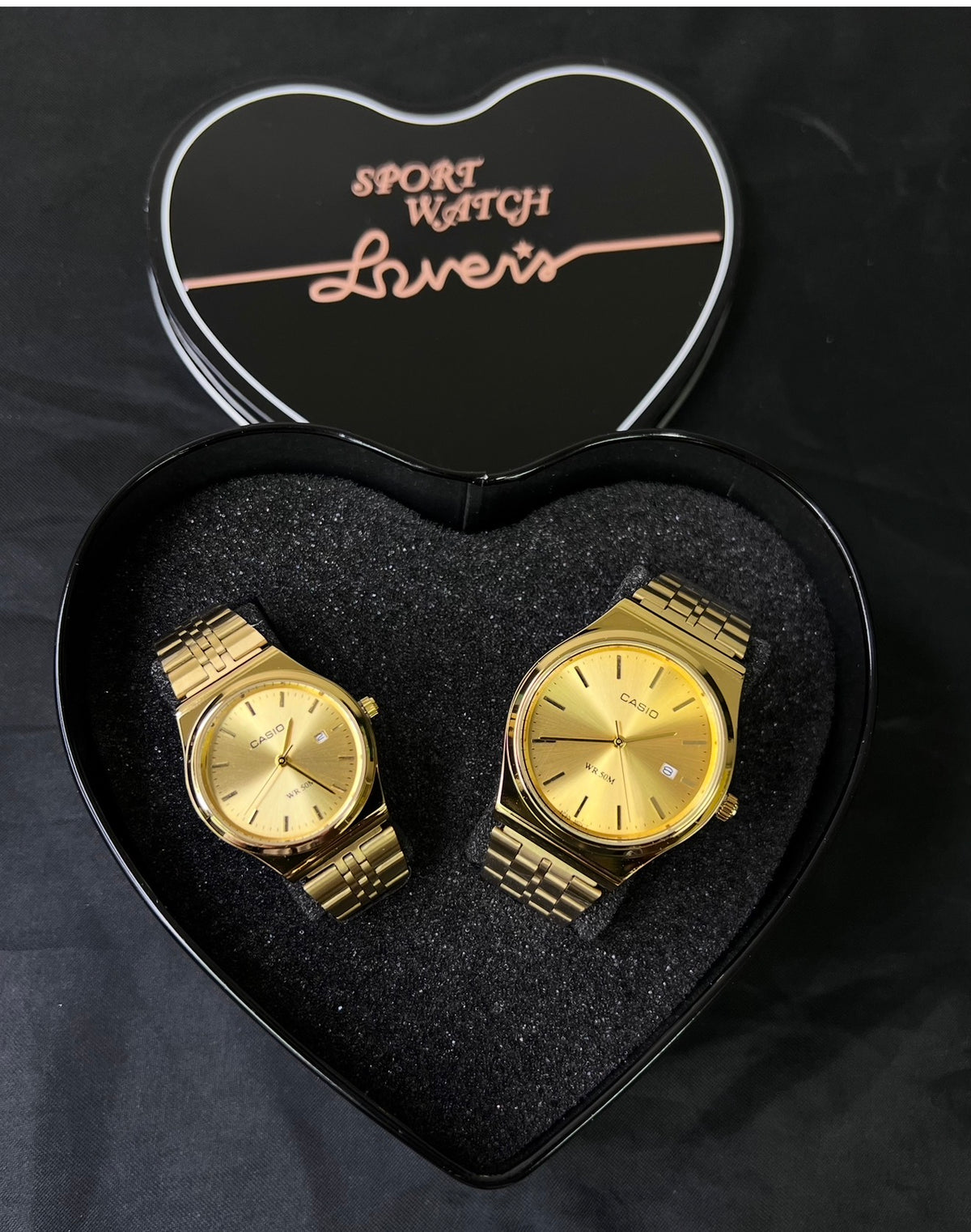 Pareja Casio + caja de corazón gratis
