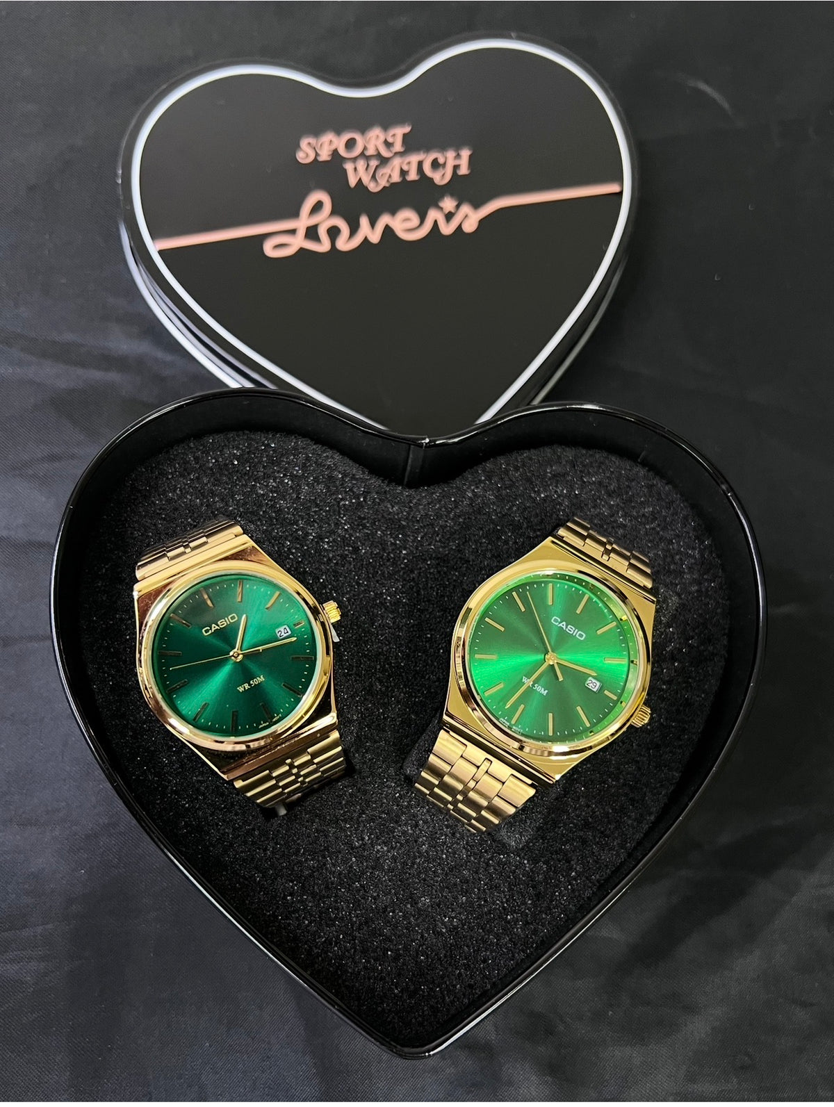 Pareja Casio + caja de corazón gratis